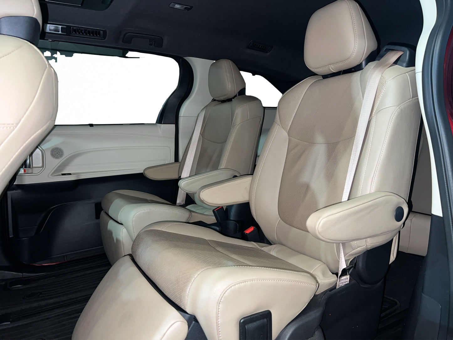 2022 Toyota Sienna Limited Hibrida