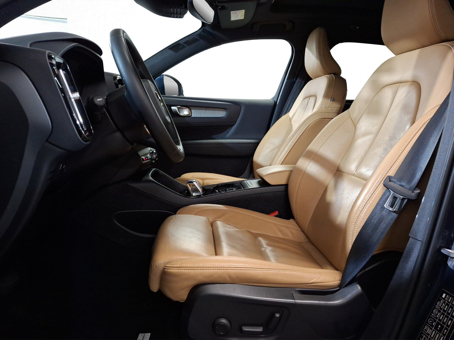 2022 Volvo XC40 Inscription T4