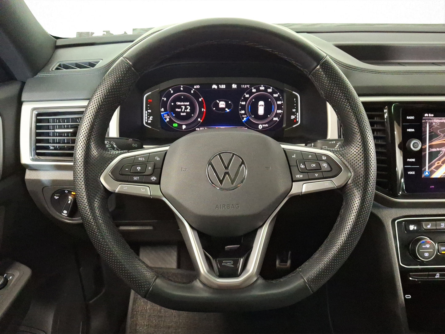 2022 Volkswagen Cross Sport R-Line