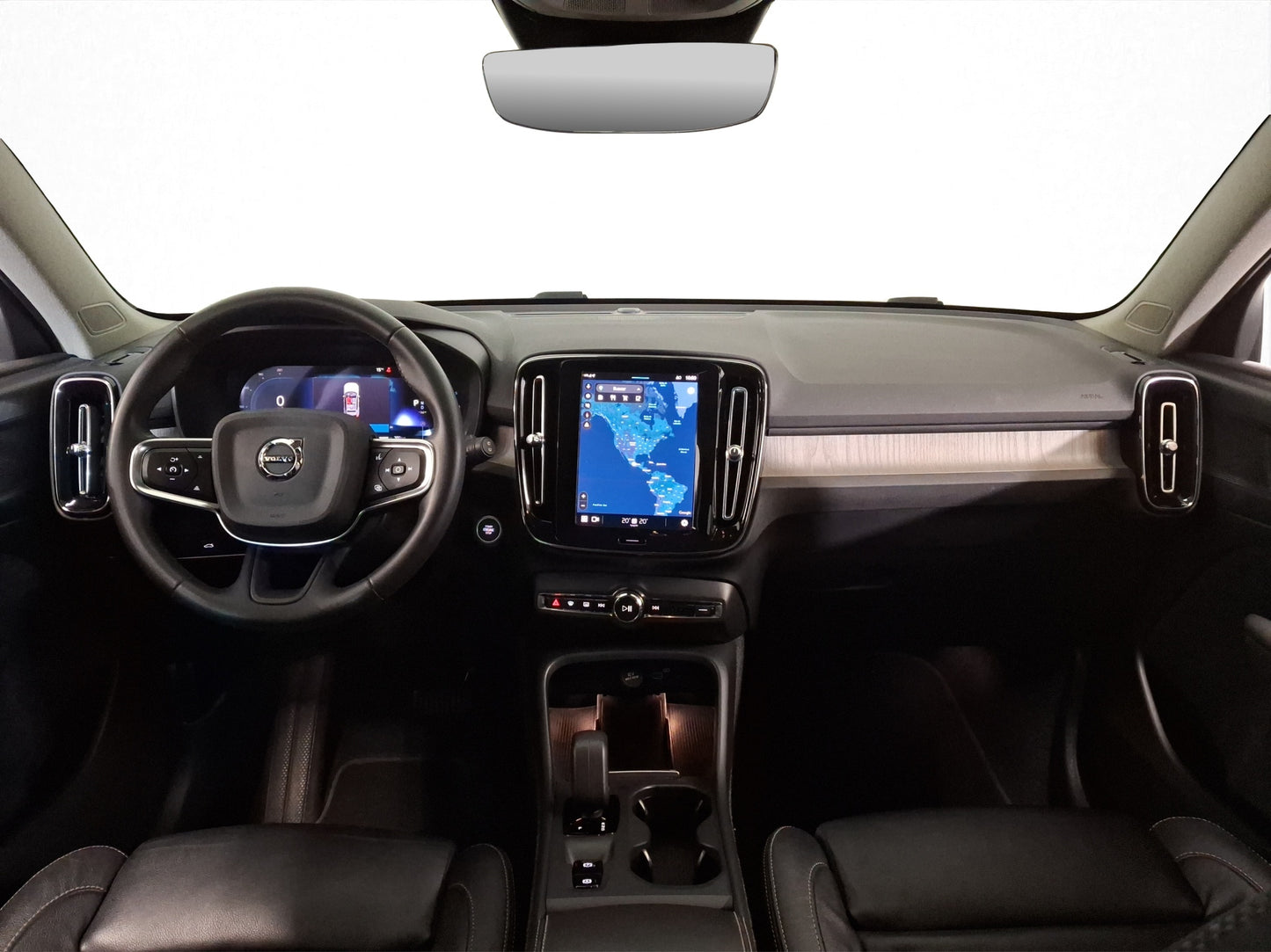 2023 Volvo XC40 B4 Plus Mild Hybrid