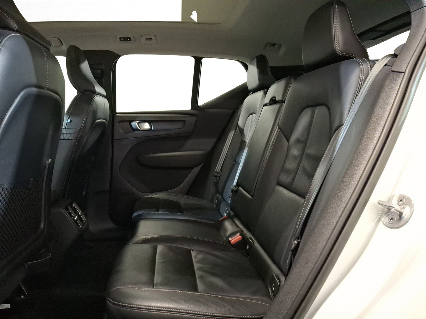 2022 Volvo XC40 Inscription T4