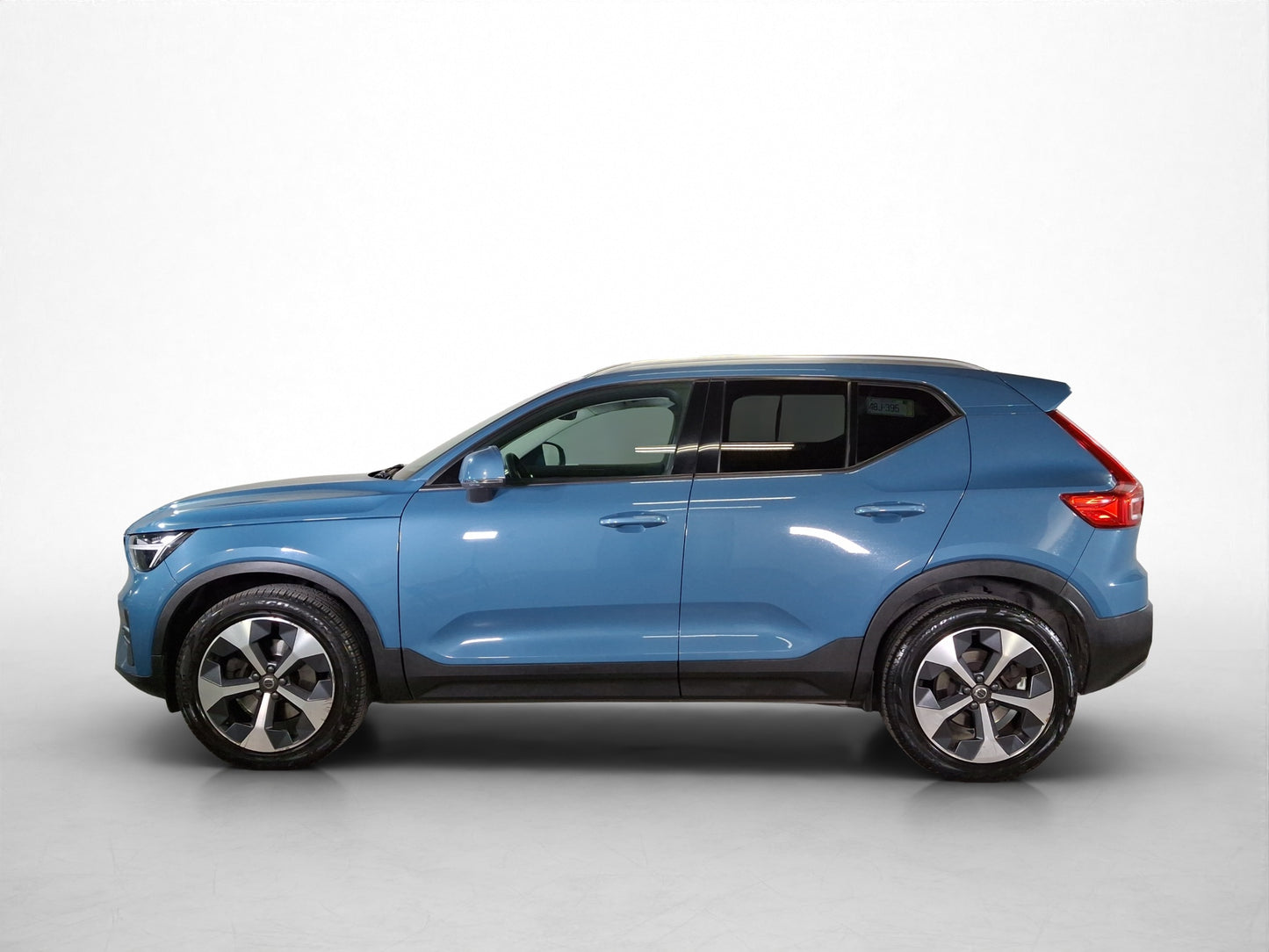 2023 Volvo XC40 B4 Plus Mild Hybrid