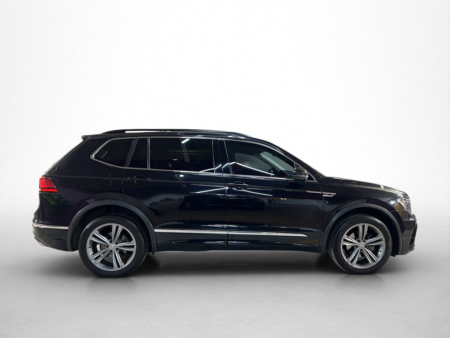 2019 Volkswagen Tiguan R-Line