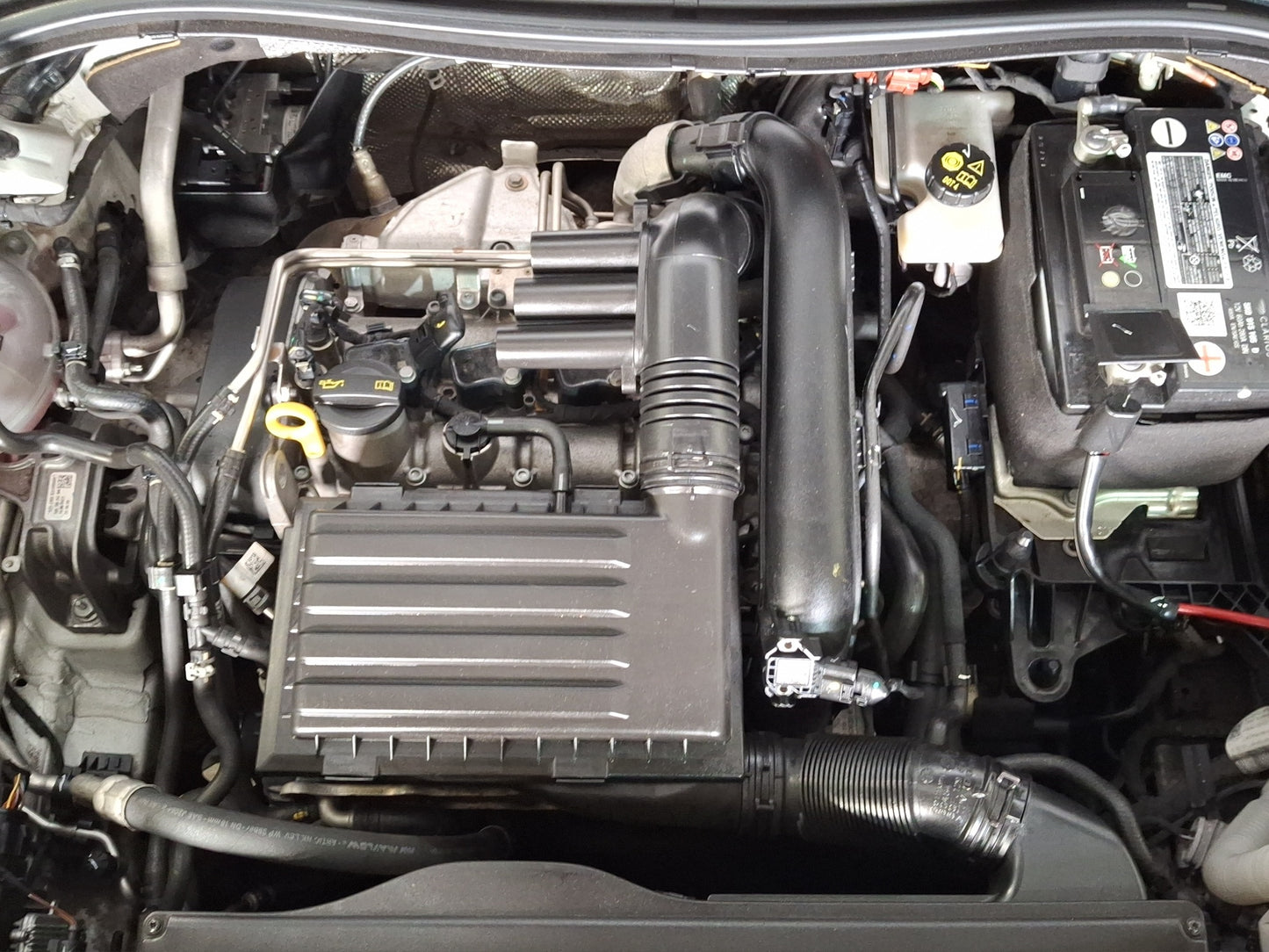 2023 Volkswagen Tiguan R-Line