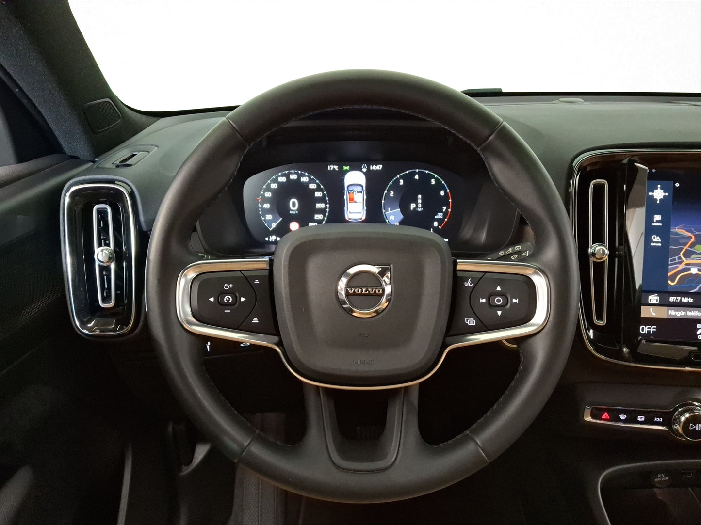 2022 Volvo XC40 Inscription T4