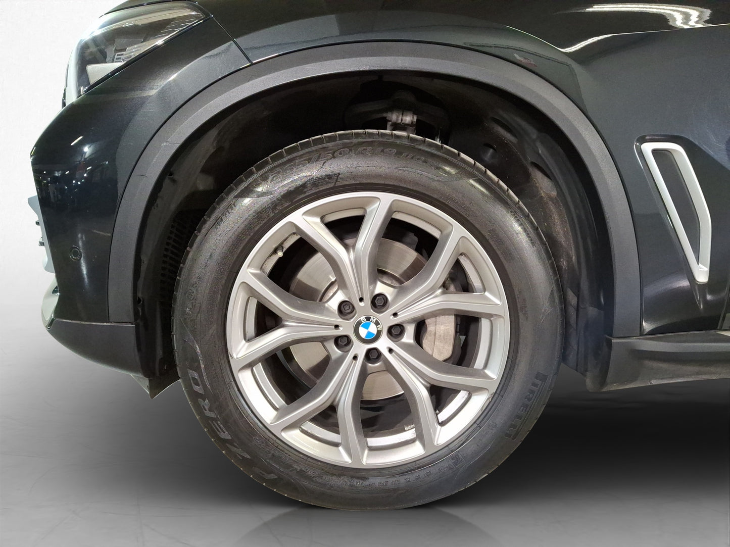 2023 BMW X5 40i