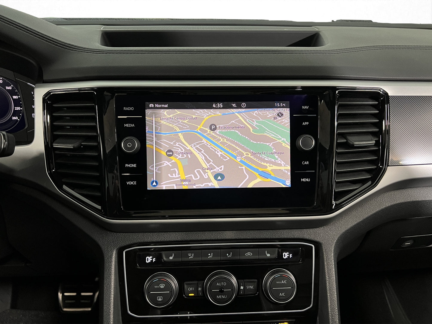 2022 Volkswagen Cross Sport R-Line