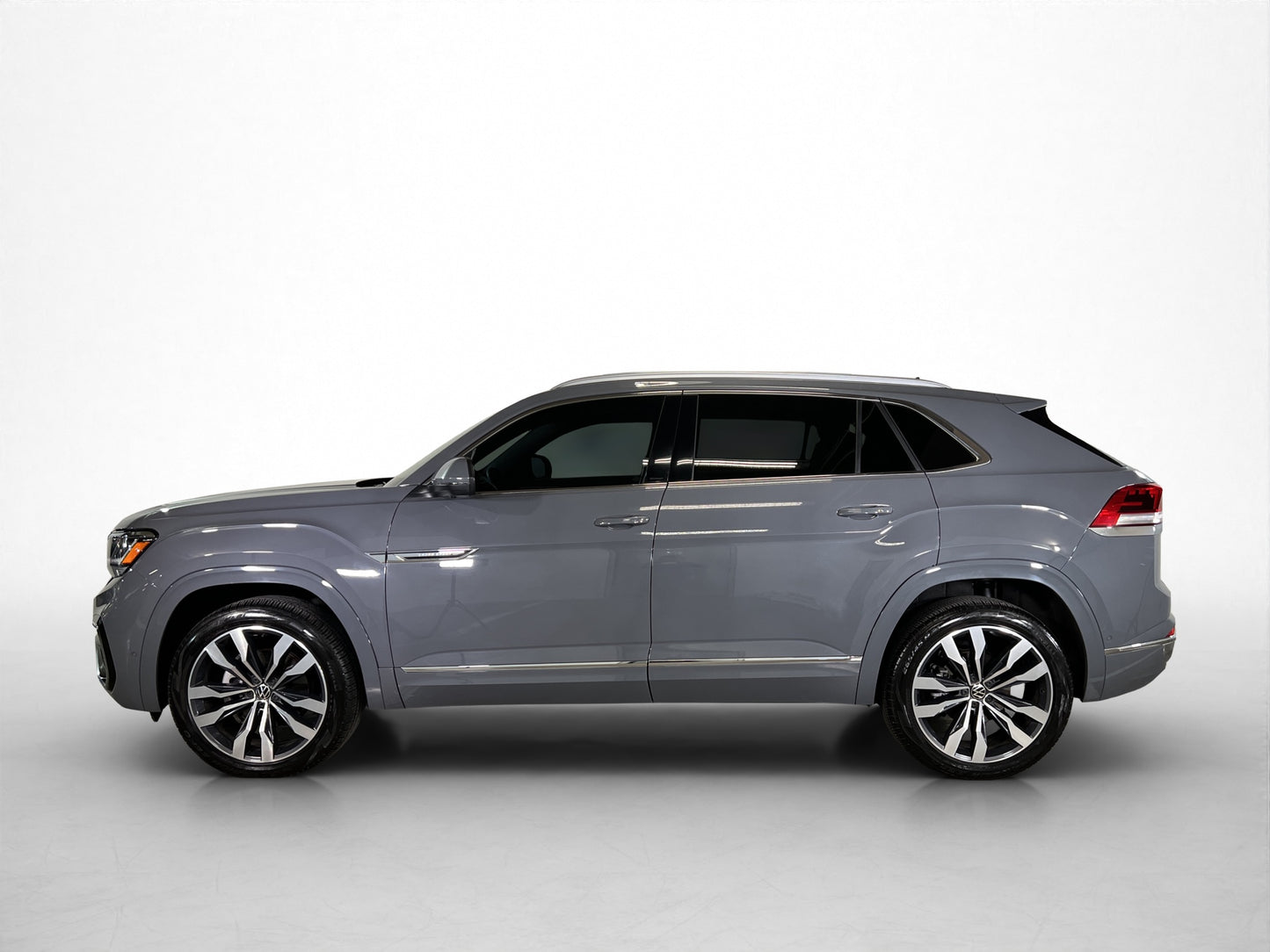 2022 Volkswagen Cross Sport R-Line