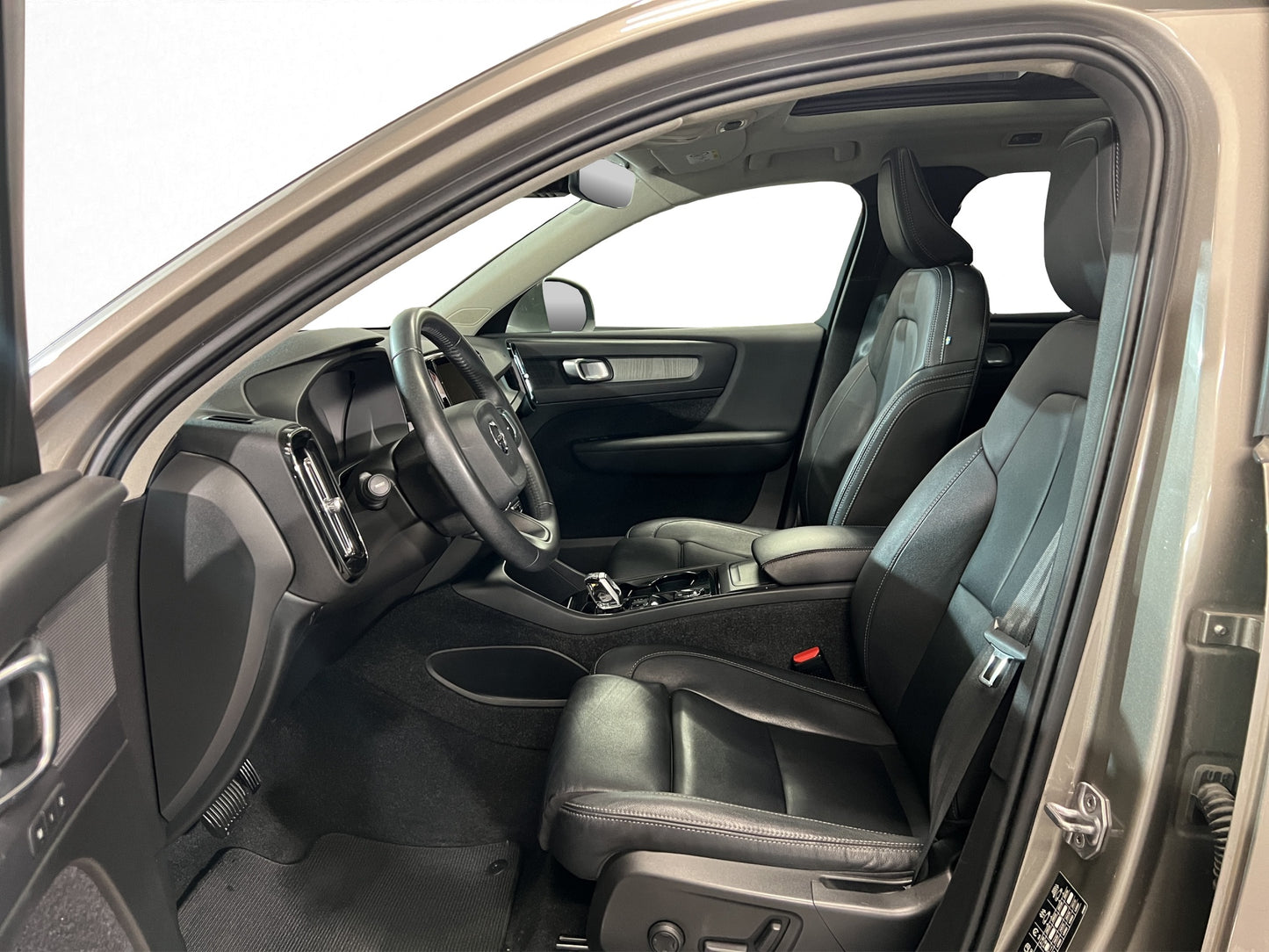 2021 Volvo XC40 Inscription T4