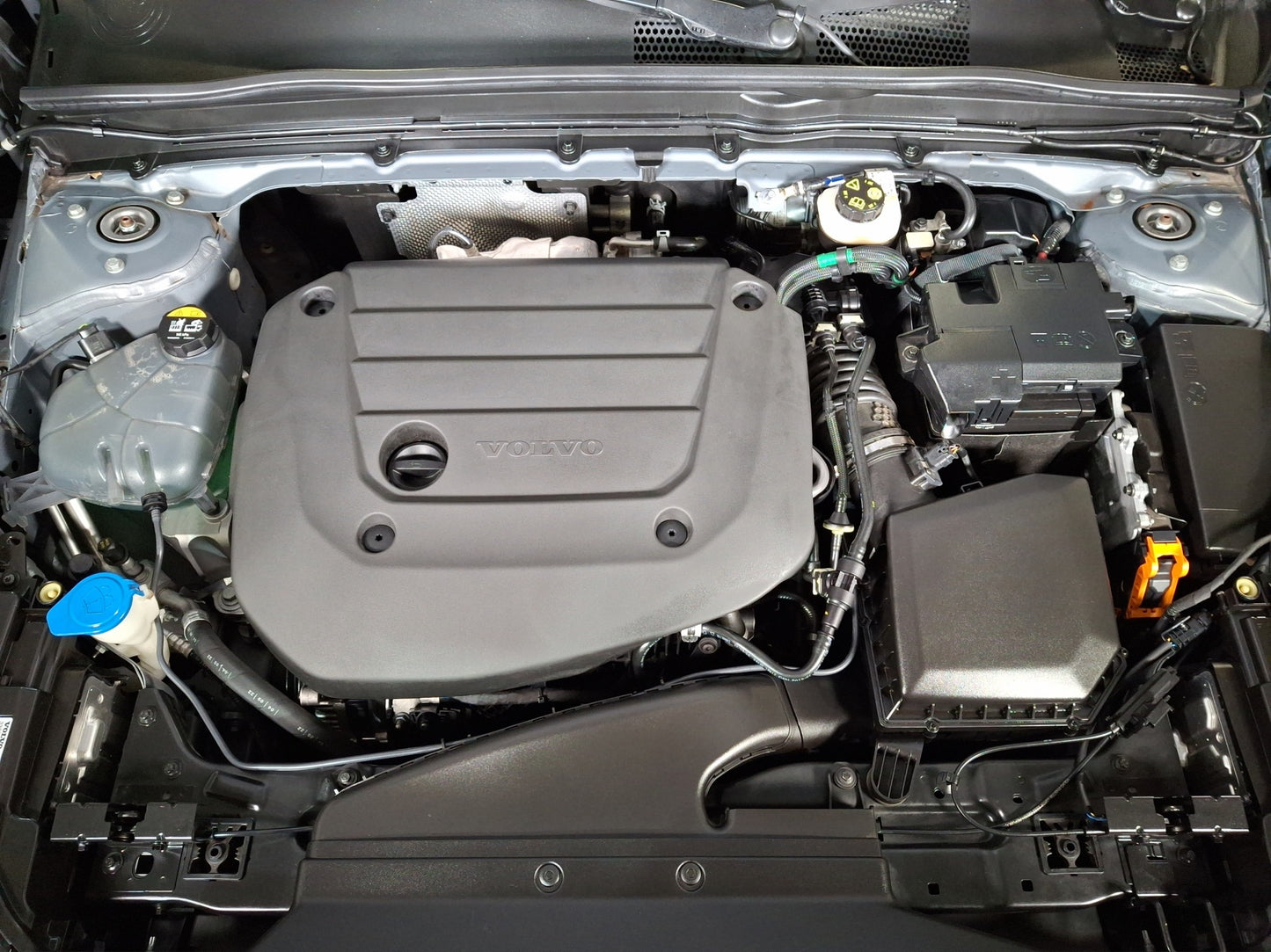 2023 Volvo XC40 B4 Ultimate Mild Hybrid