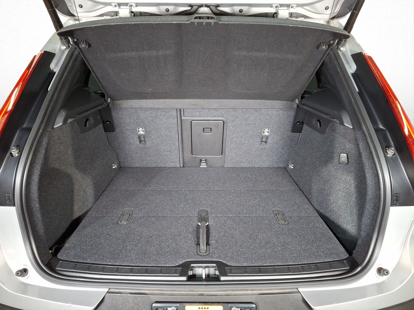 2024 Volvo XC40 B4 Plus Mild Hybrid