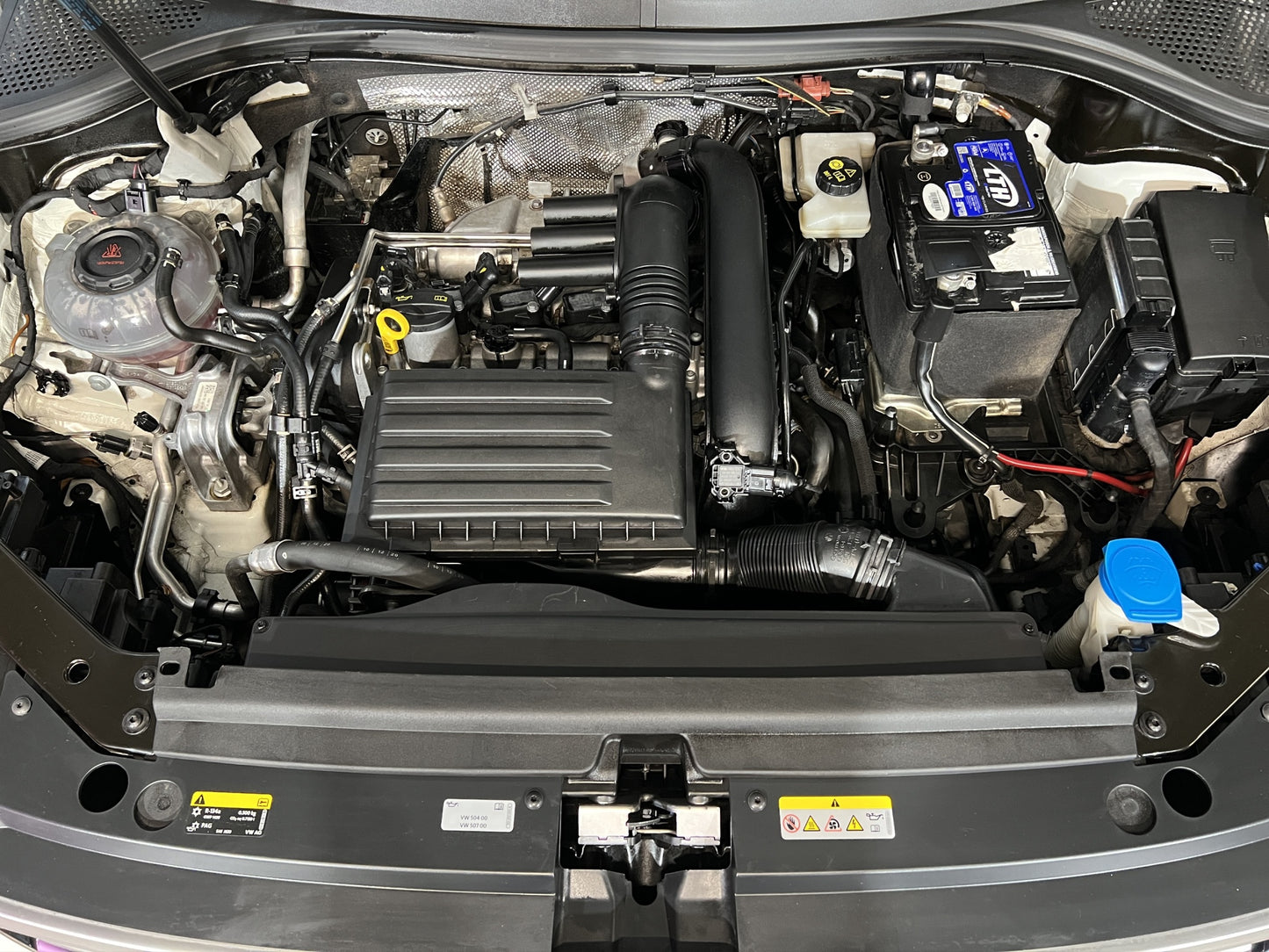 2021 Volkswagen Tiguan R-Line