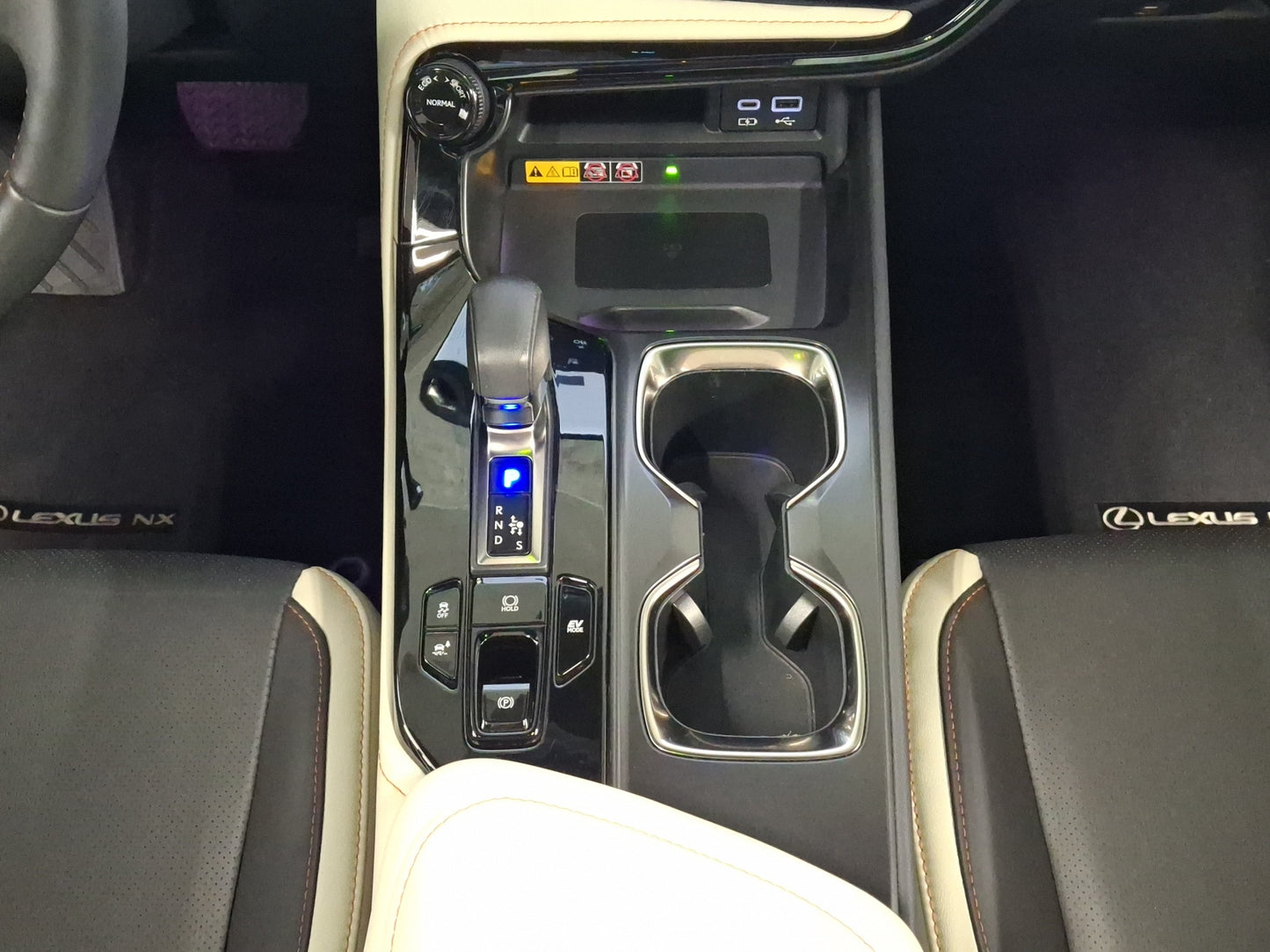 2022 Lexus NX350 Hybrid