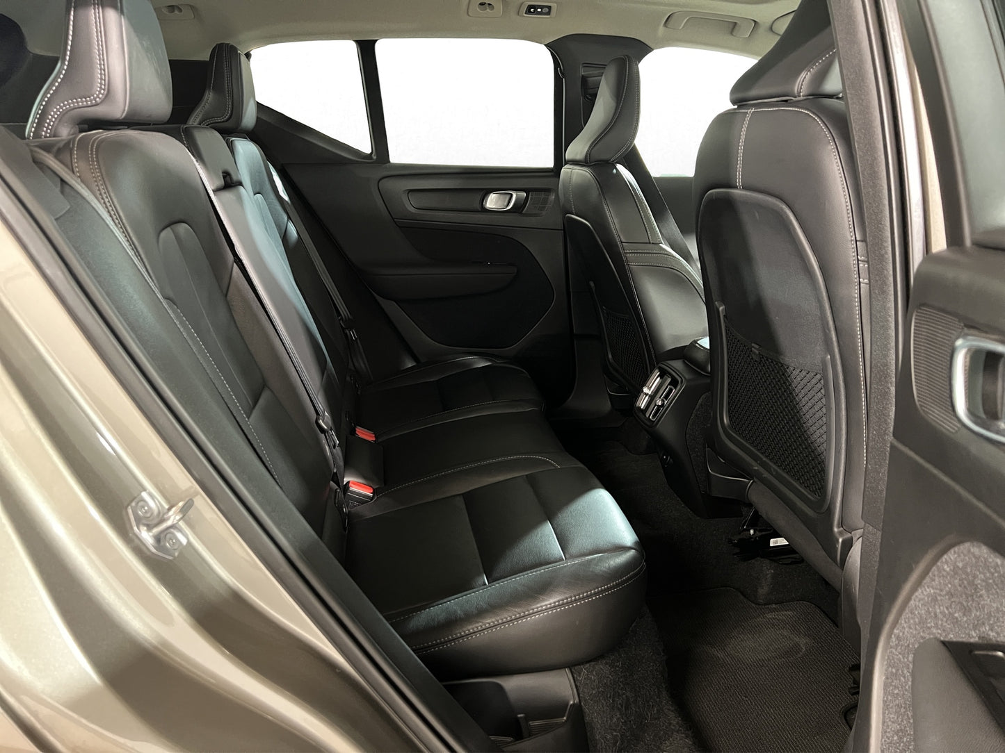 2021 Volvo XC40 Inscription T4