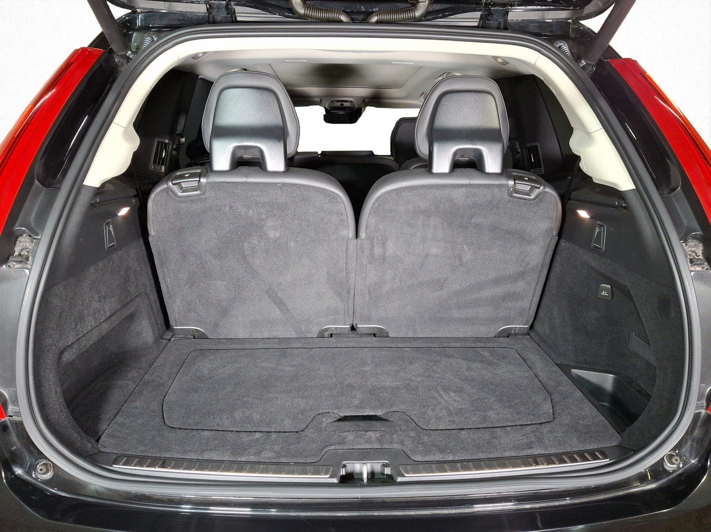 2022 Volvo XC90 T8 Inscription Recharge