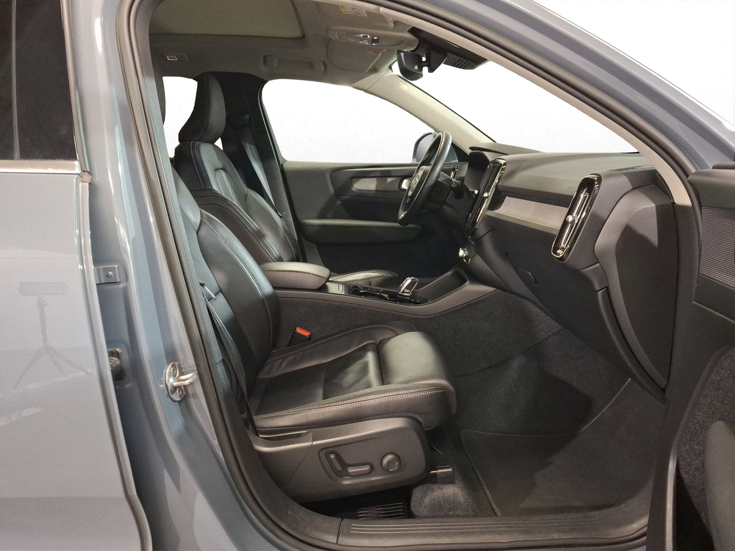 2023 Volvo XC40 B4 Ultimate Mild Hybrid