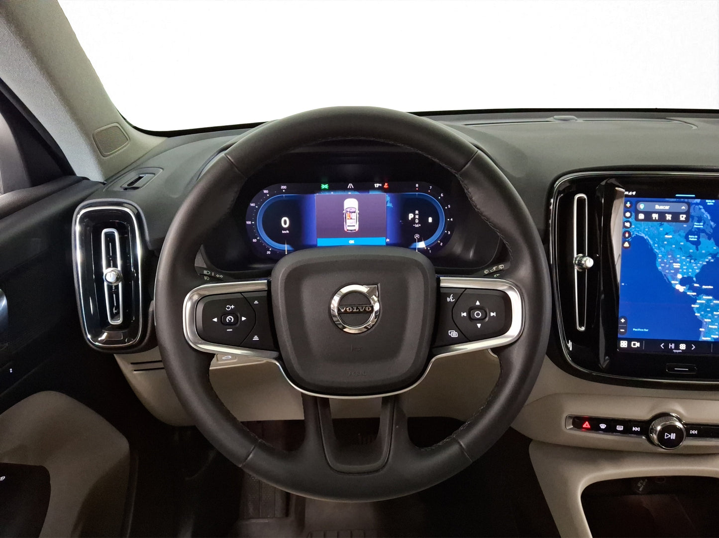 2024 Volvo XC40 B4 Plus Mild Hybrid