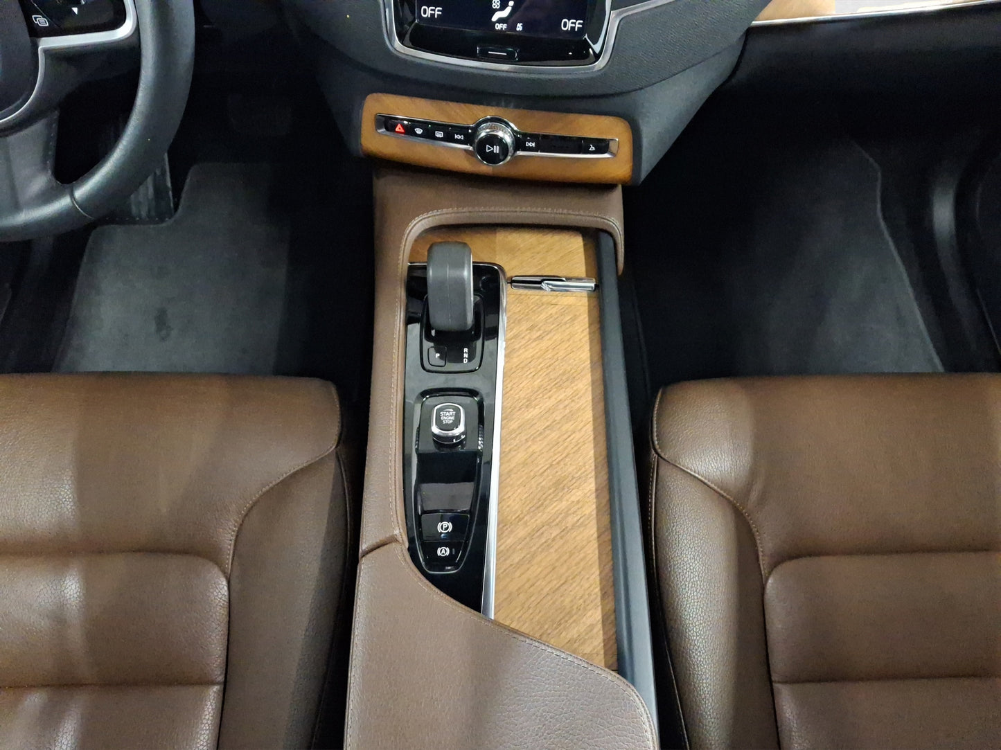 2022 Volvo XC90 T8 Inscription Recharge