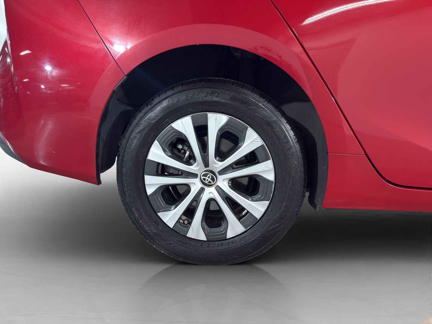 2021 Toyota Prius Híbrido Base