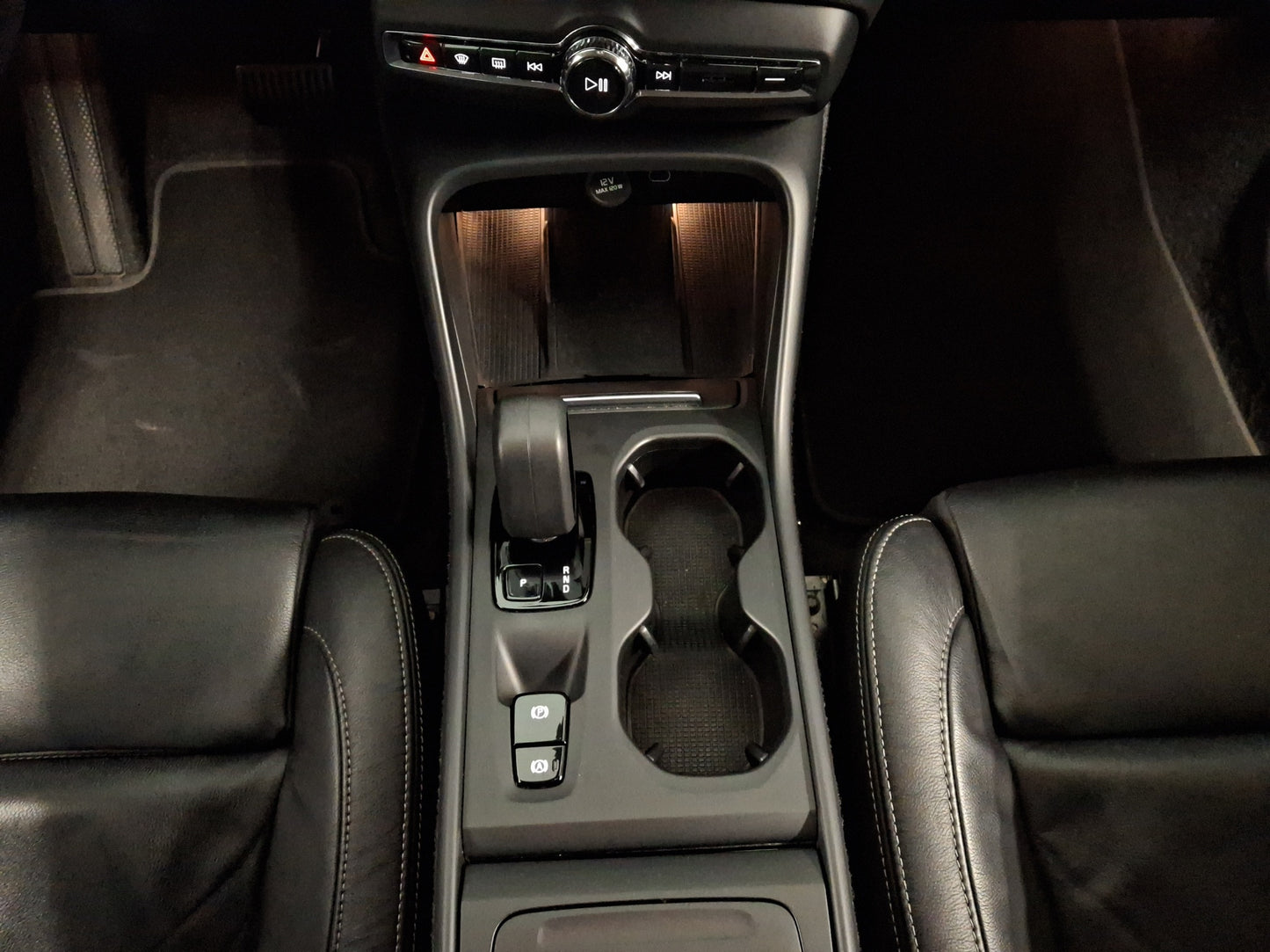 2023 Volvo XC40 B4 Plus Mild Hybrid