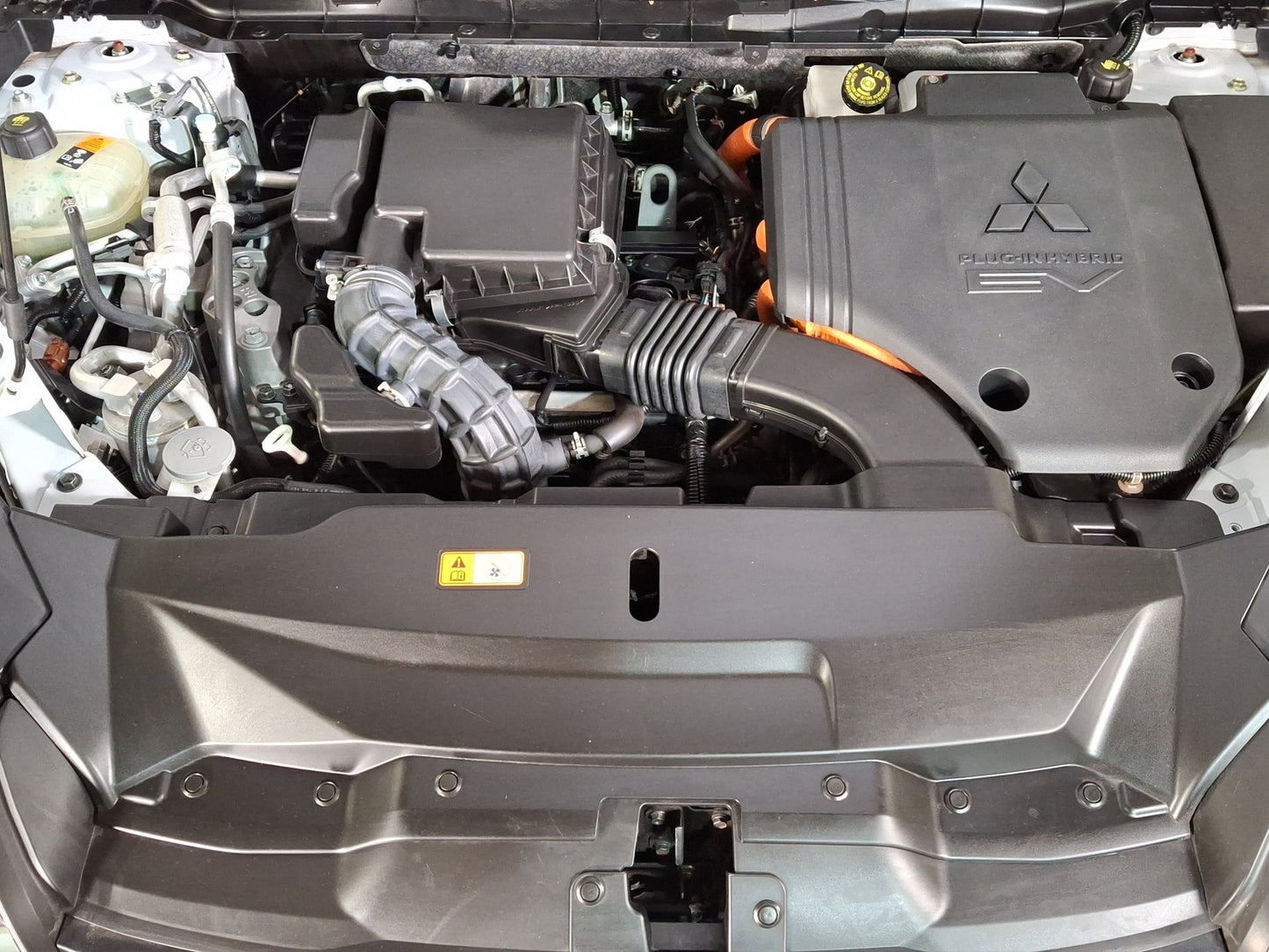 2023 Mitsubishi Outlander PHEV Diamond