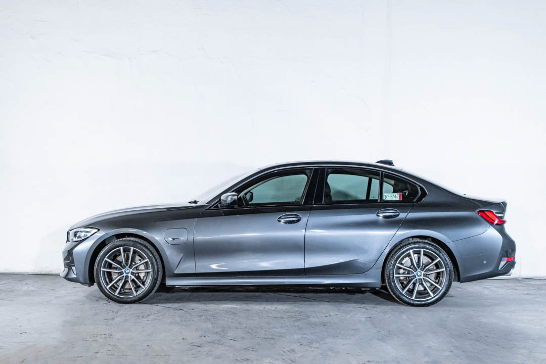 2022 BMW Serie 3 330e PHEV