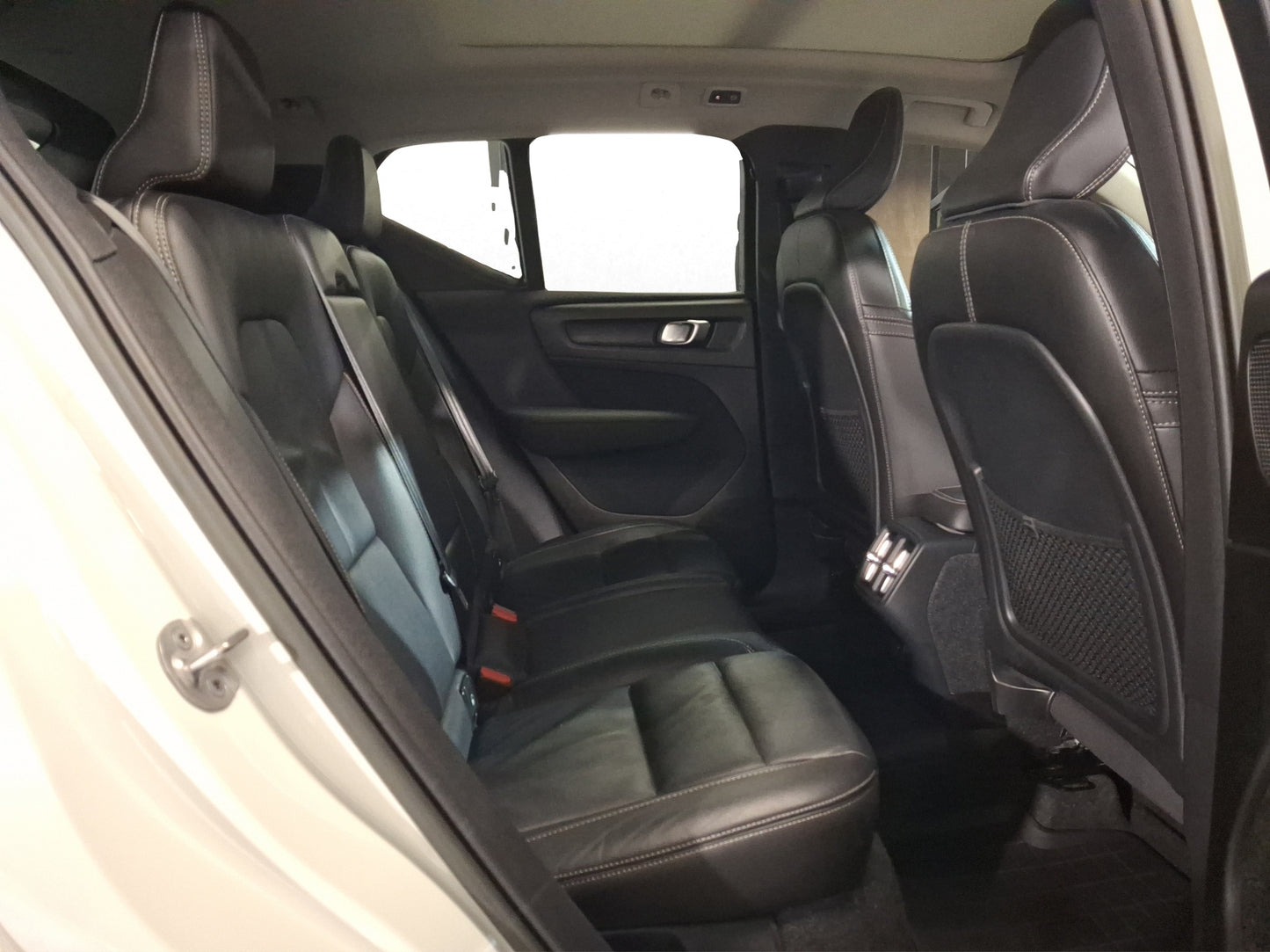 2022 Volvo XC40 Inscription T4