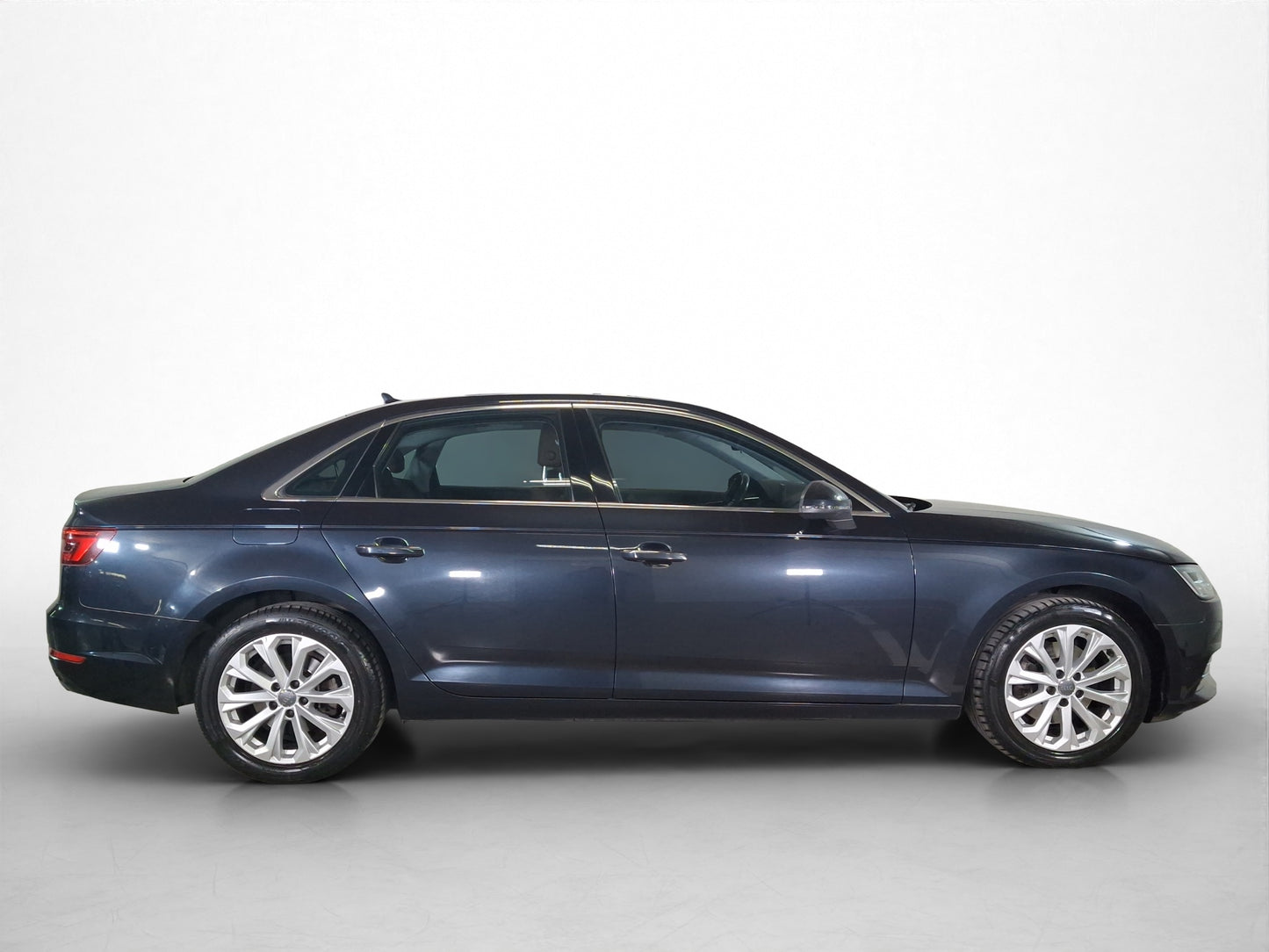 2018 Audi A4 Select 2.0T