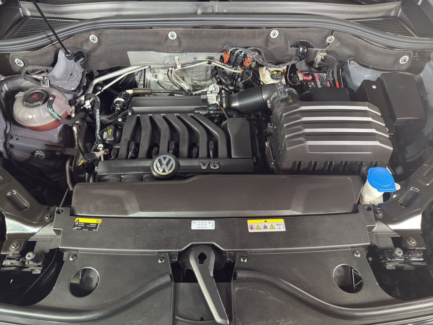2022 Volkswagen Cross Sport R-Line
