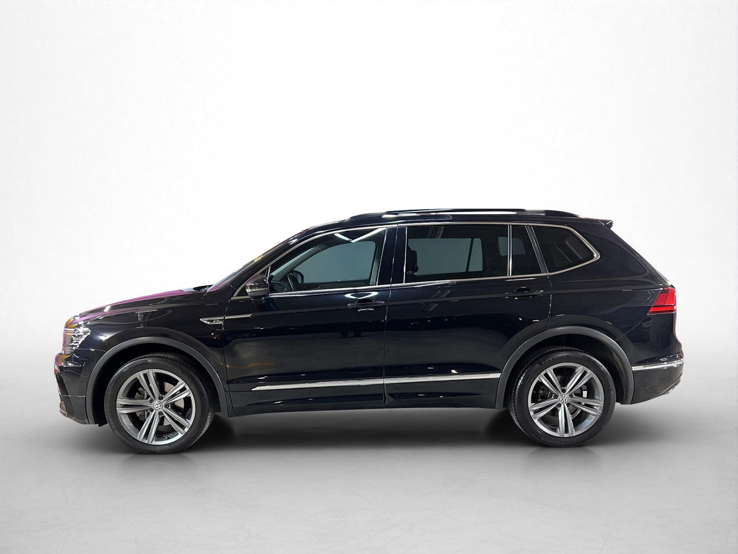 2019 Volkswagen Tiguan R-Line
