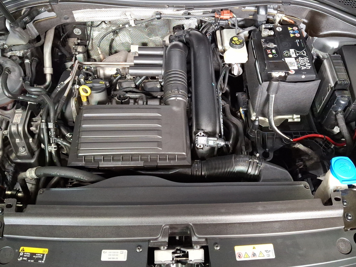 2023 Volkswagen Tiguan R-Line
