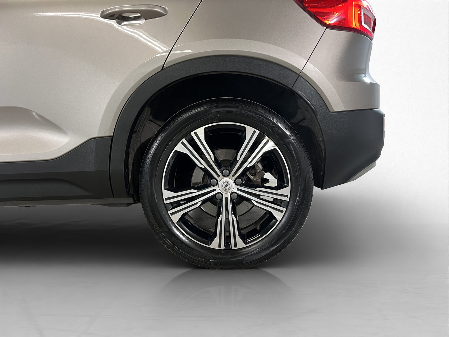 2021 Volvo XC40 Inscription T4