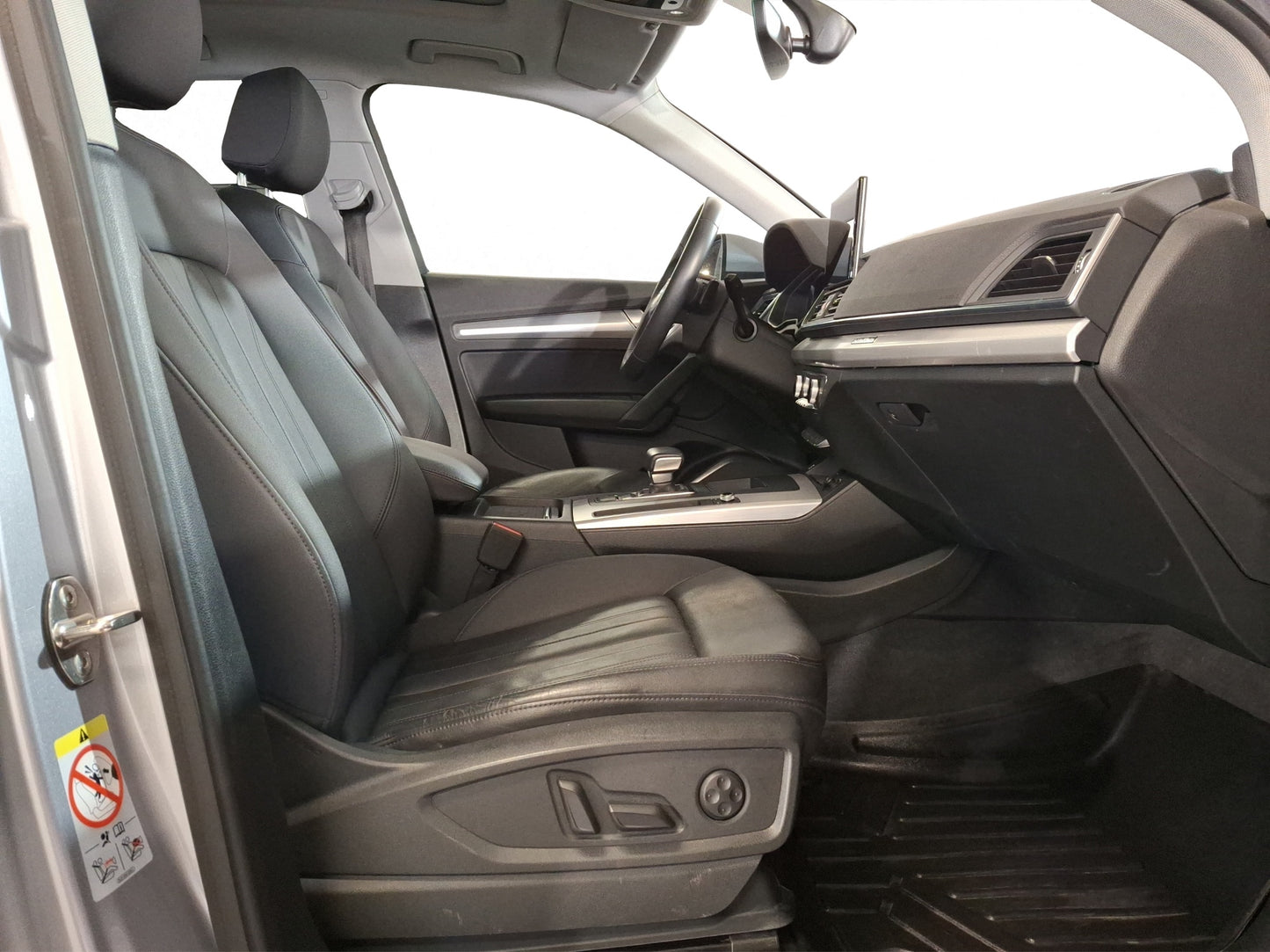 2021 Audi Q5 Select