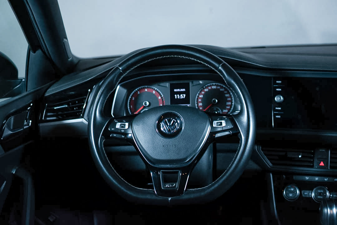 2019 Volkswagen Jetta R-Line