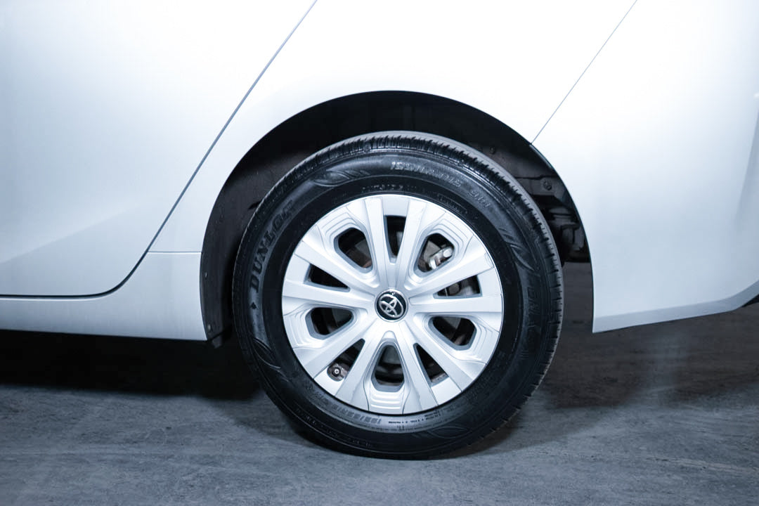2019 Toyota Prius Híbrido Base
