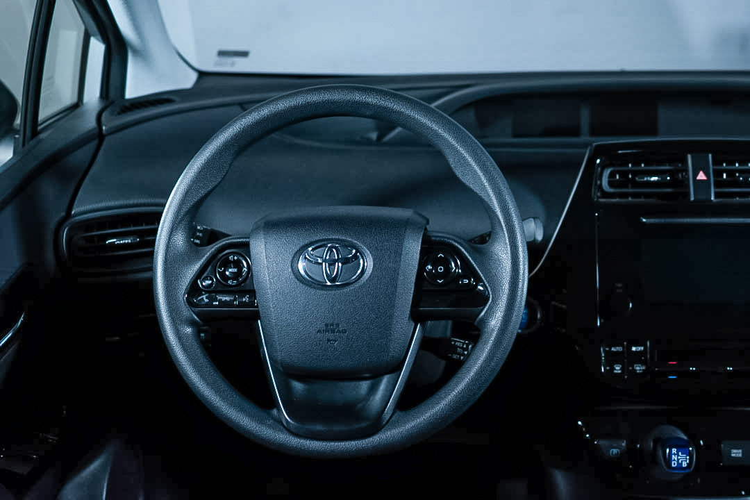2019 Toyota Prius Híbrido Base