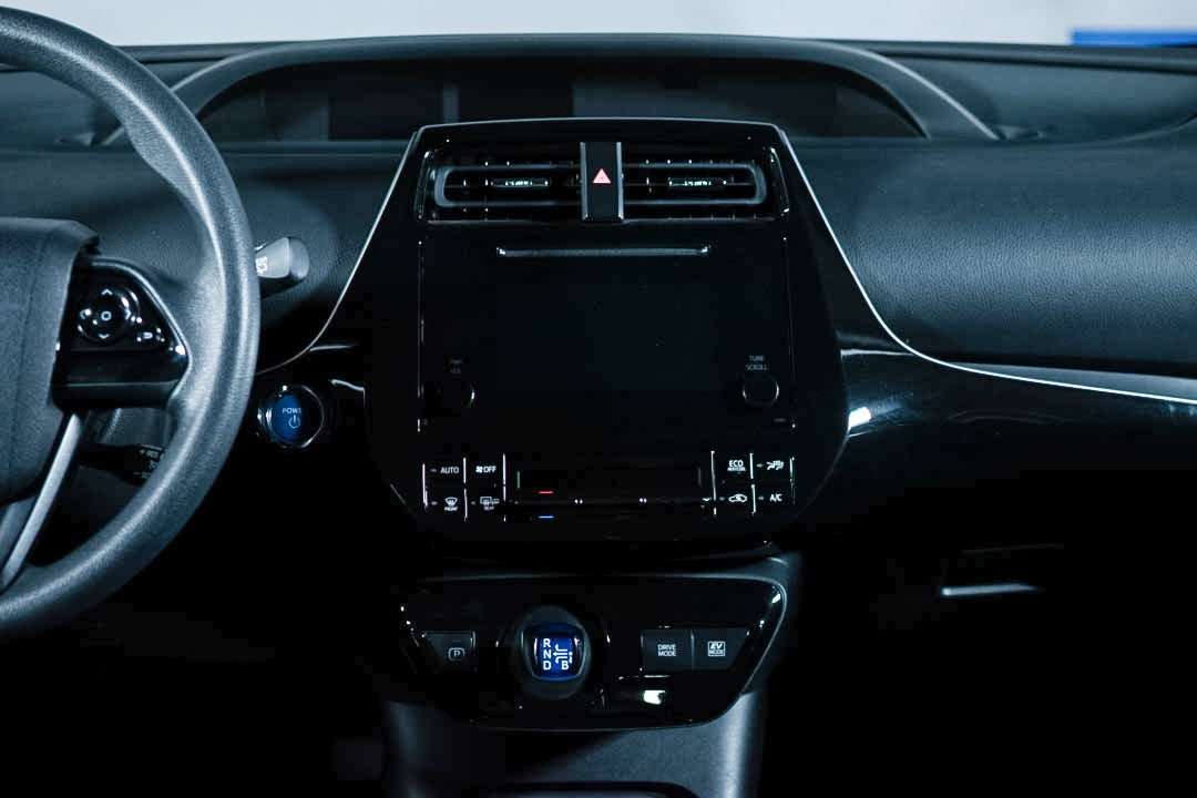 2019 Toyota Prius Híbrido Base