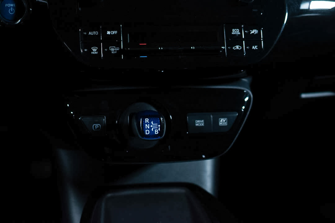 2019 Toyota Prius Híbrido Base