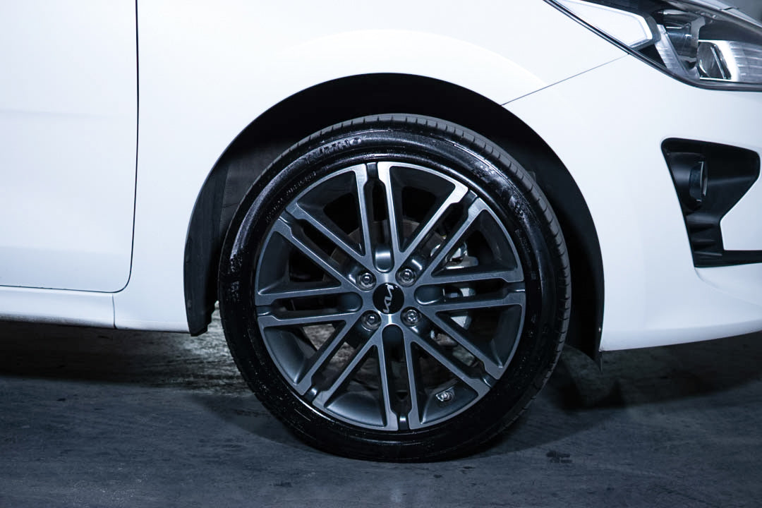 2023 KIA Rio Sedan EX