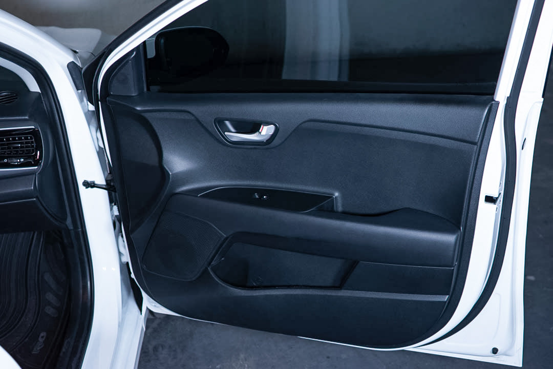 2023 KIA Rio Sedan EX