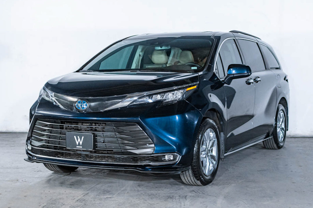 2022 Toyota Sienna XLE Piel Híbrida