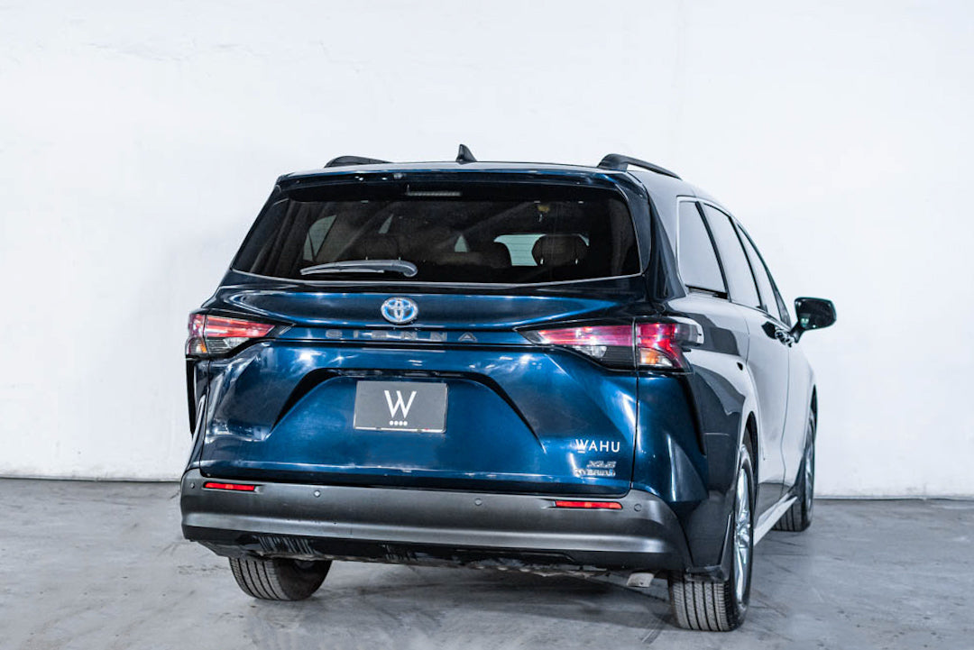 2022 Toyota Sienna XLE Piel Híbrida