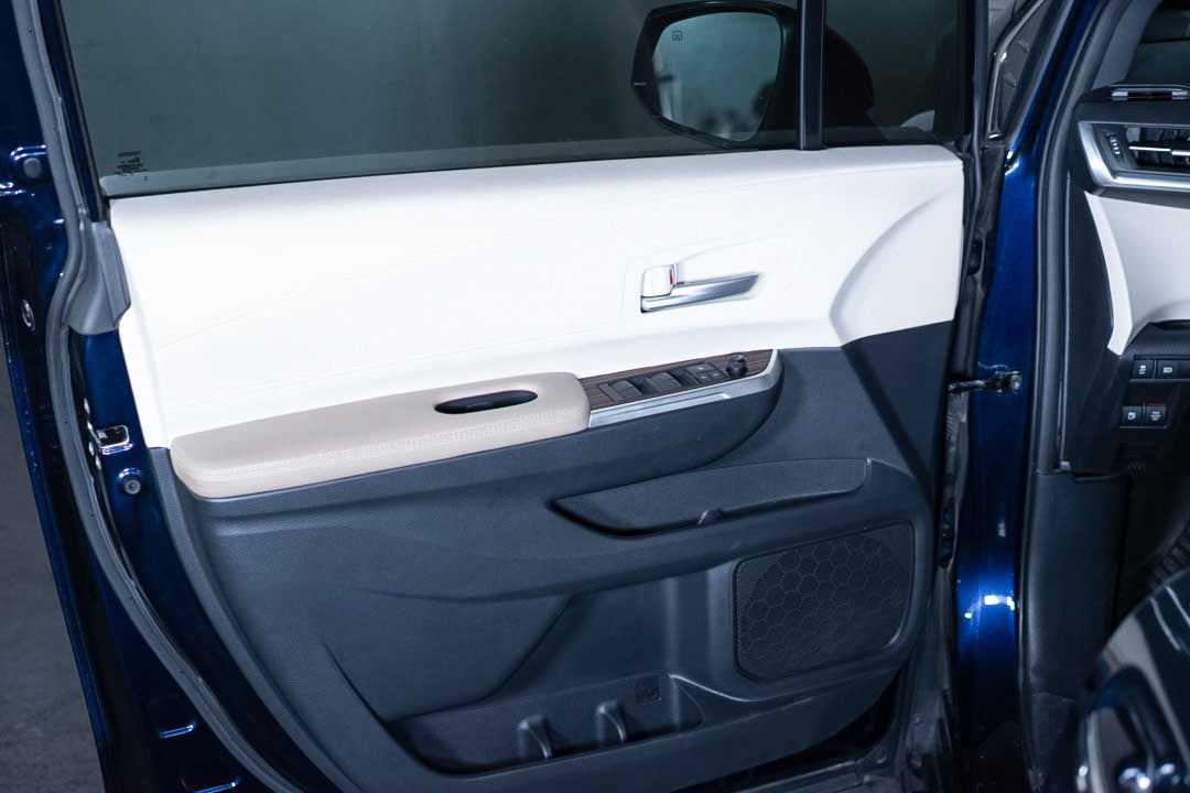 2022 Toyota Sienna XLE Piel Híbrida