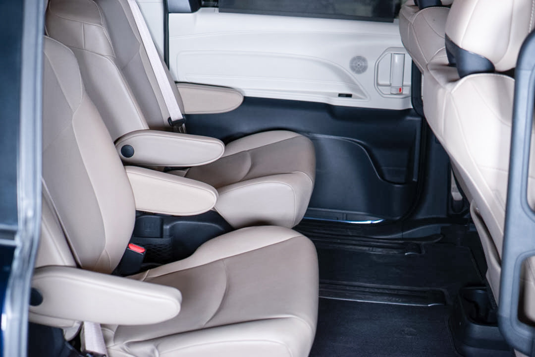 2022 Toyota Sienna XLE Piel Híbrida