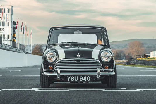 Mini Cooper: Un Icono en la Historia Automotriz y su Valor en el Mercado de Seminuevos