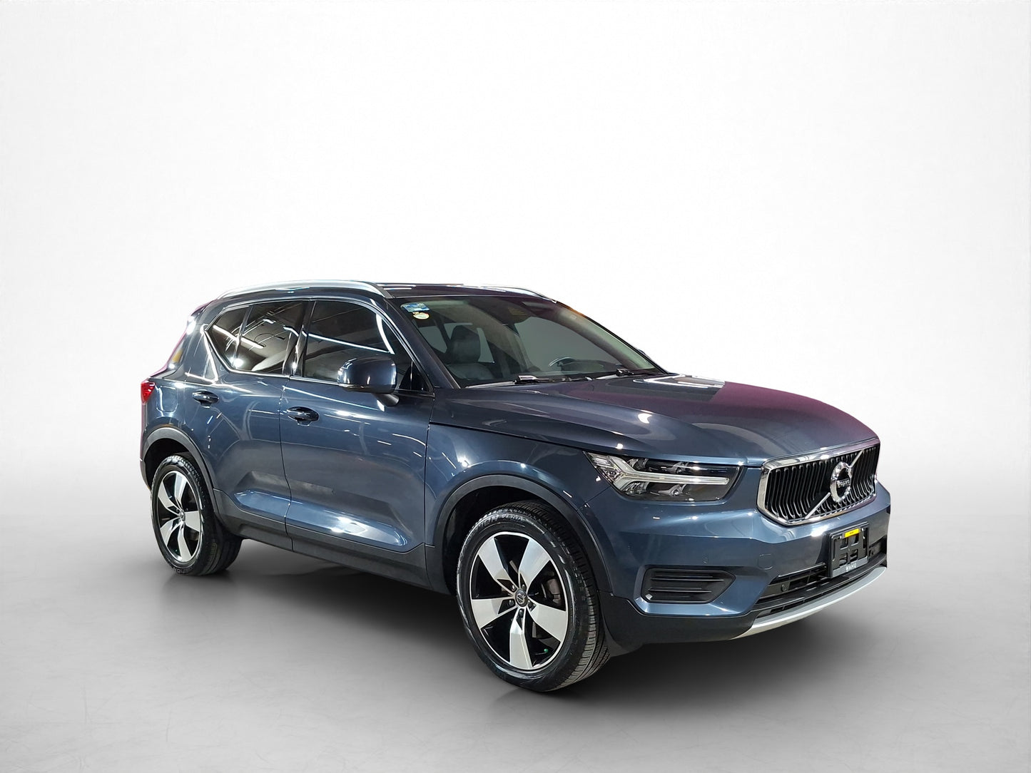 2022 Volvo XC40 Momentum T4