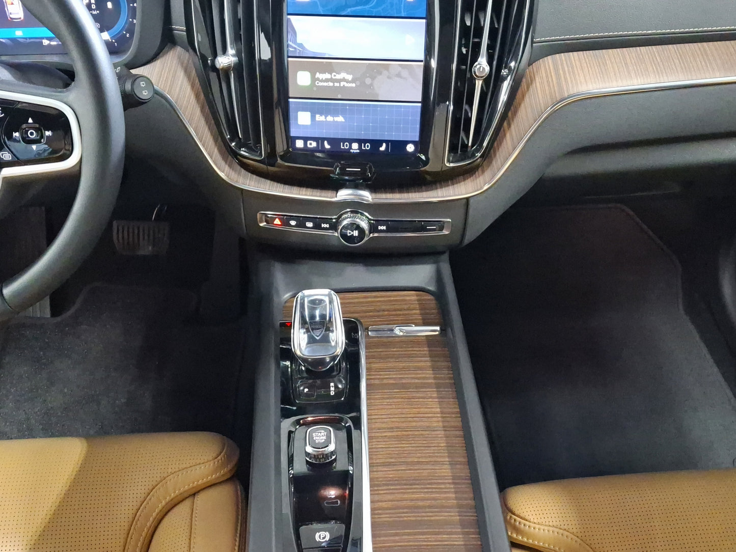 2022 Volvo XC60 Inscription AWD