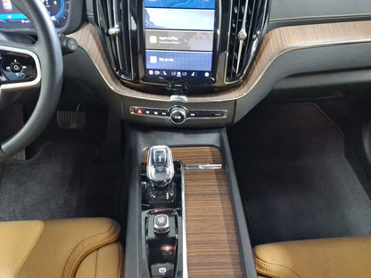2022 Volvo XC60 Inscription AWD