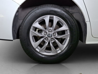 2022 Toyota Sienna LE