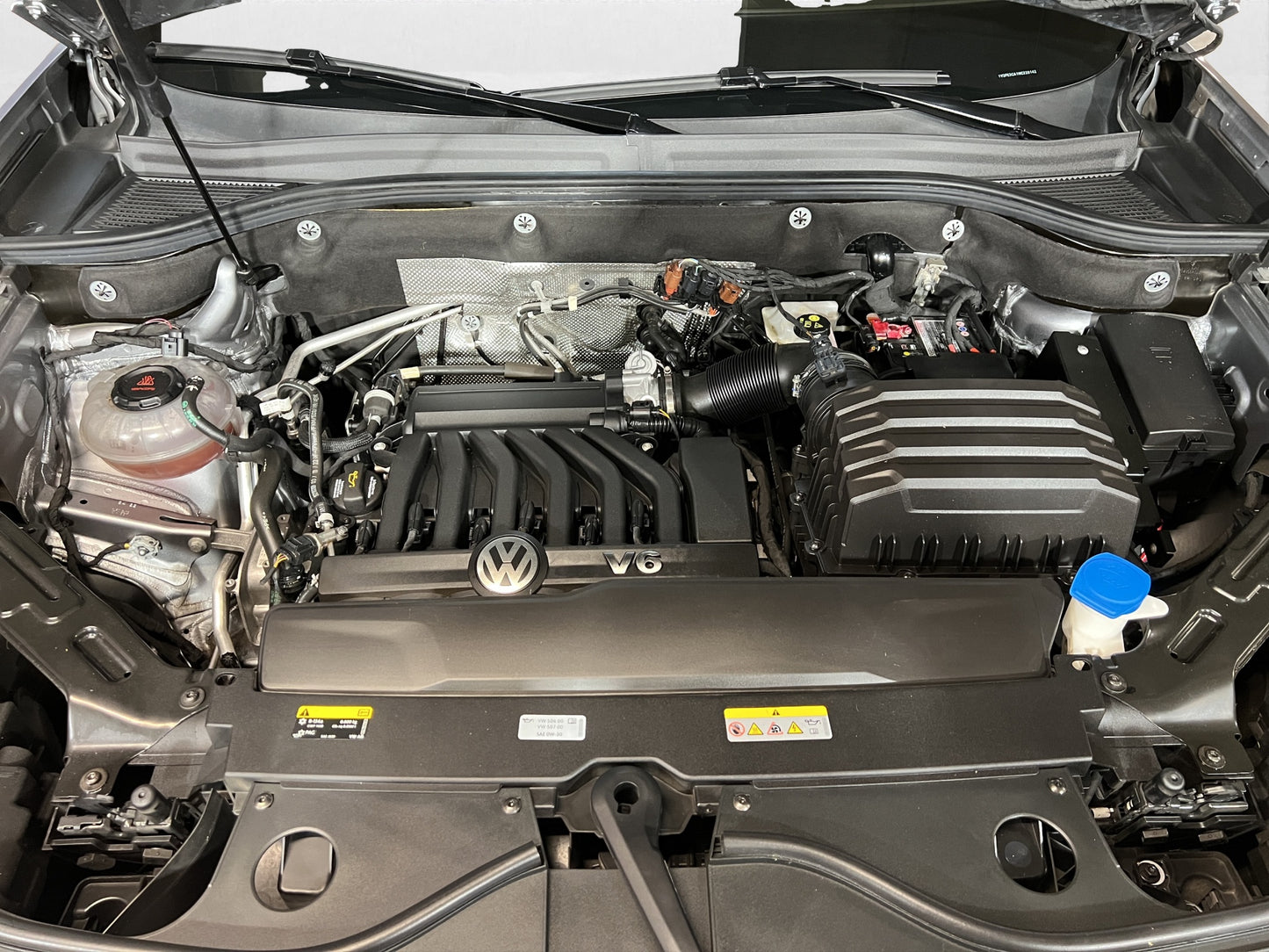 2022 Volkswagen Cross Sport R-Line